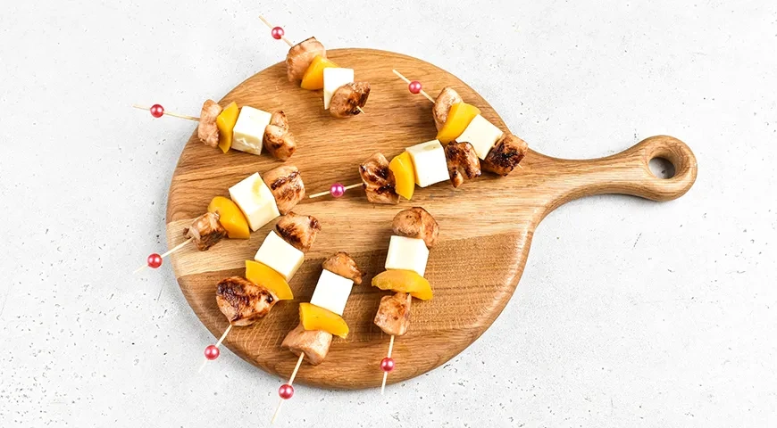 Канапе с курицей на шпажках: шаг 5