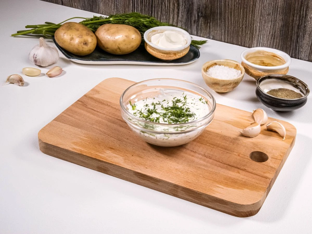 Шаг 5: Картофель по-деревенски в духовке