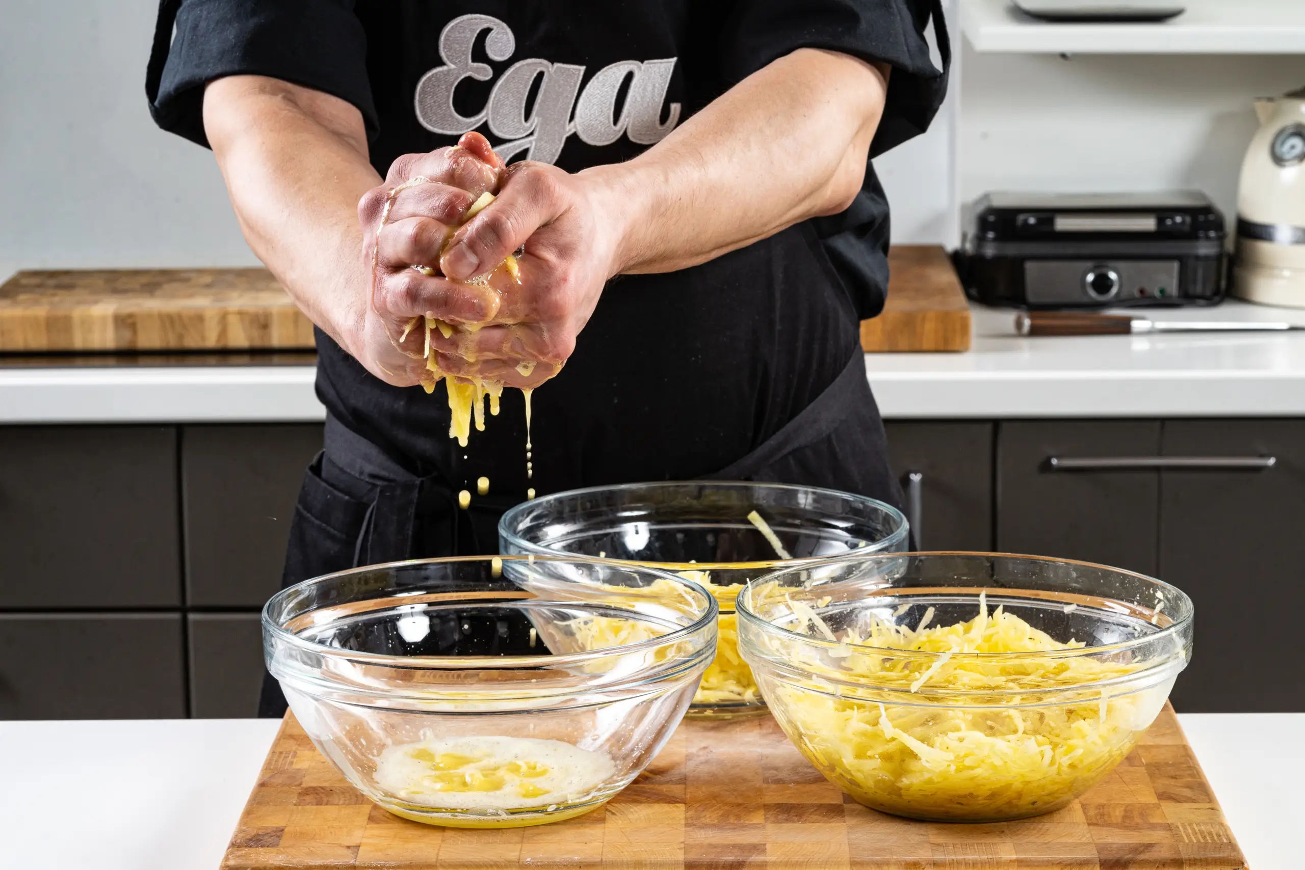 Шаг 5: Картофельные котлеты с грибами