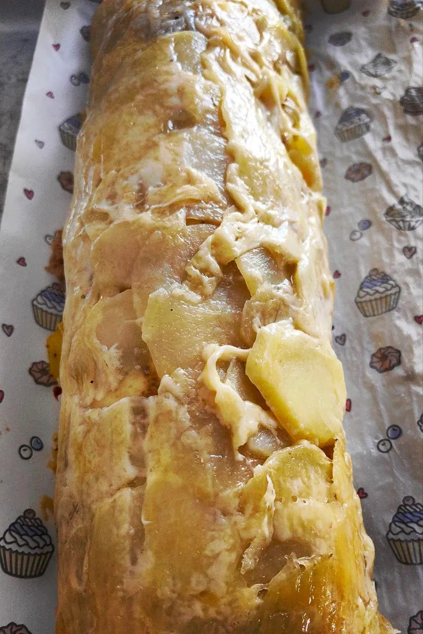 Картофельный рулет с фаршем: шаг 5