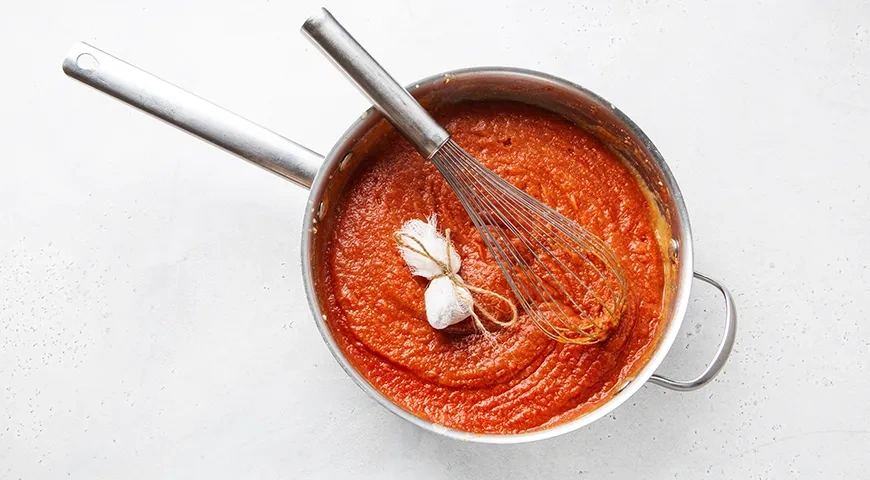 Кетчуп из кабачков с томатной пастой на зиму: шаг 5