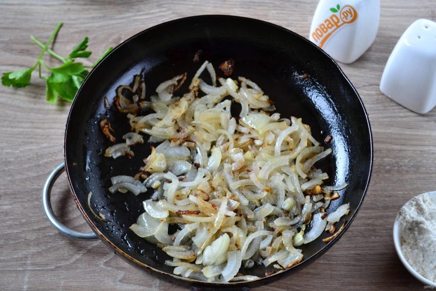 Шаг 5: Классический бефстроганов из говядины