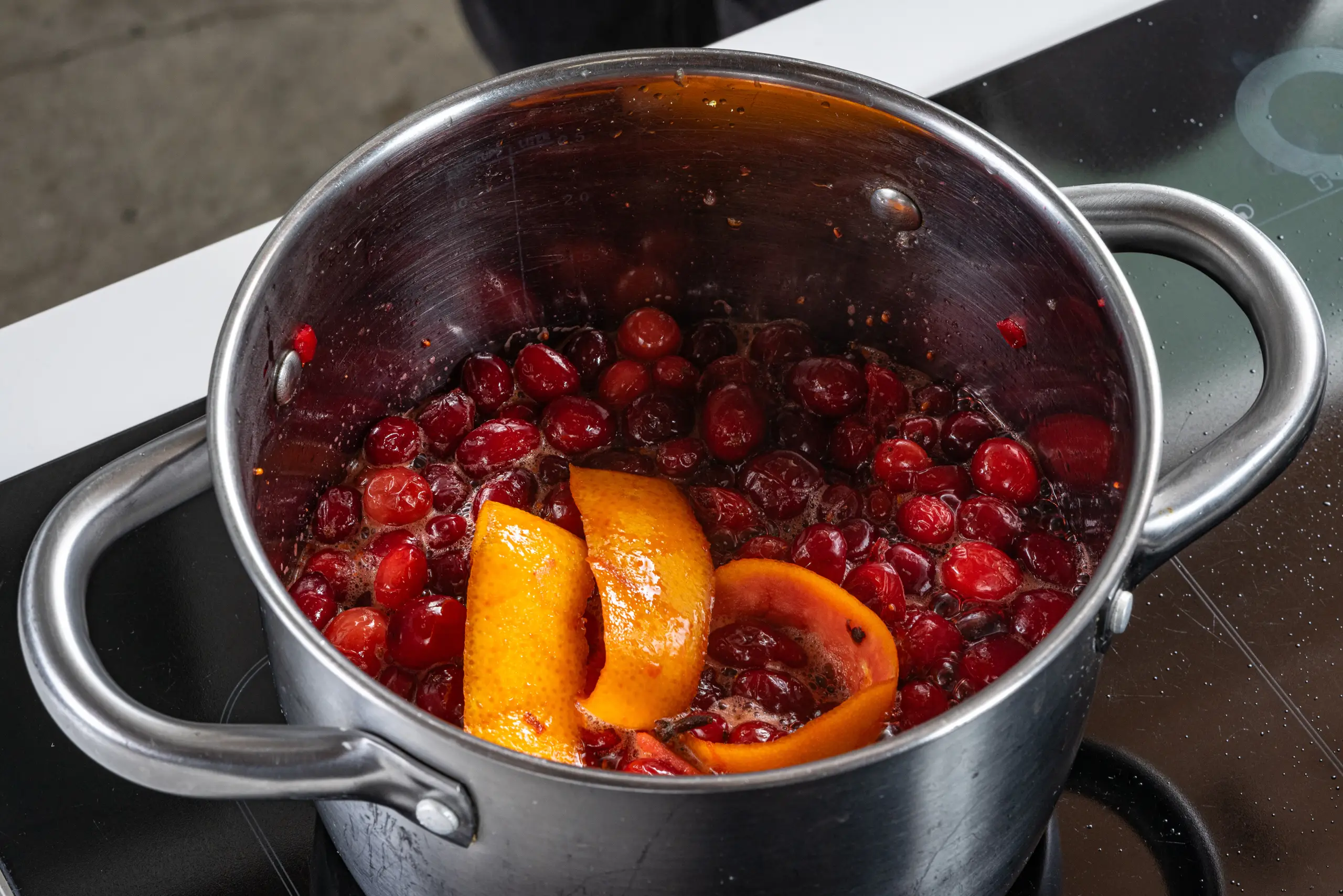 Шаг 5: Клюквенный соус для птицы