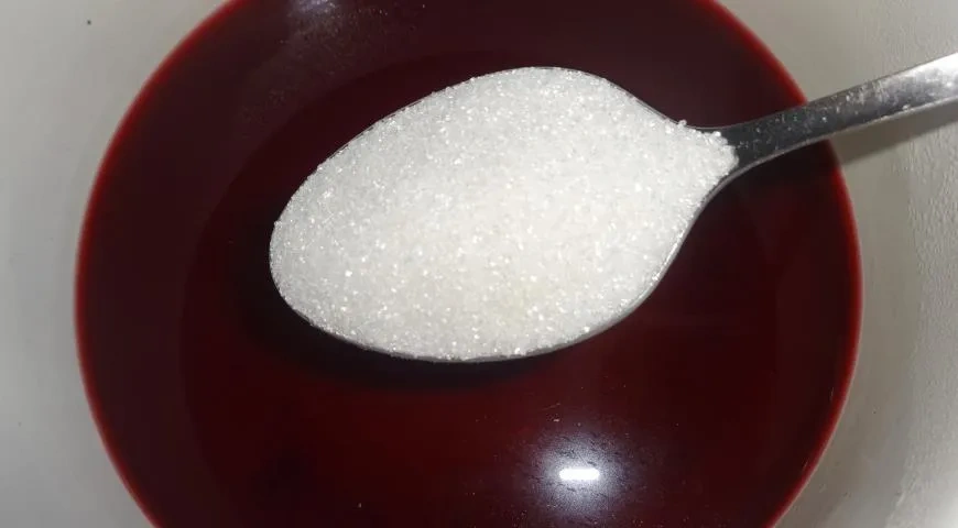 Компот из клюквы и кураги: шаг 5