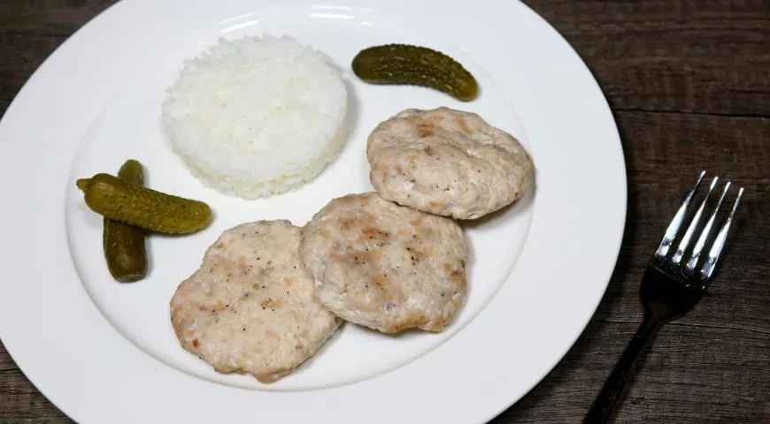 Котлеты из индейки на пару в пароварке: шаг 5