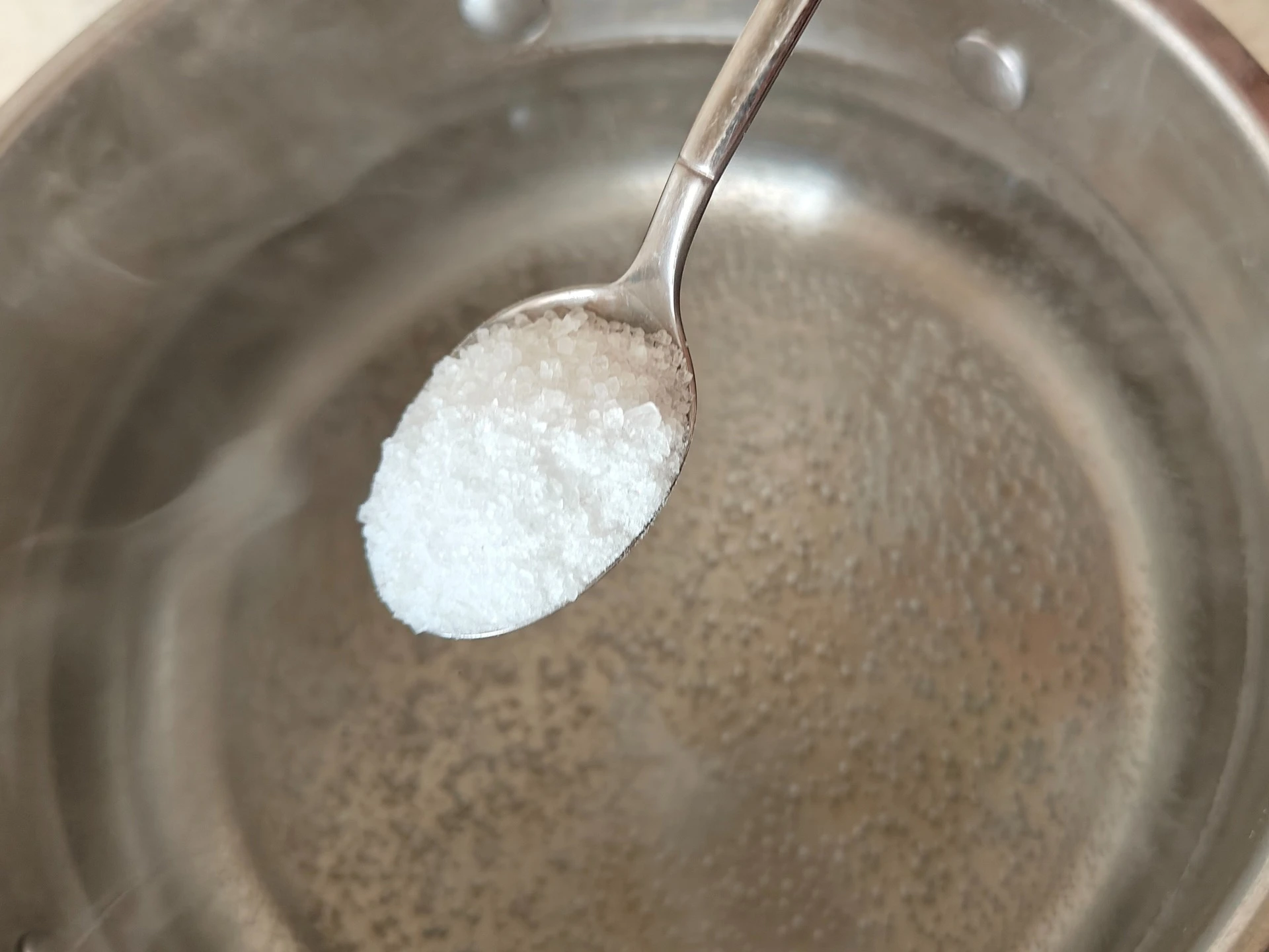 Шаг 5: Красная рыба с брокколи в сливочном соусе