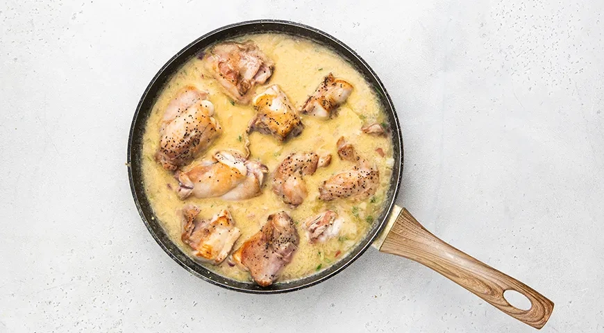 Кролик, тушенный в сливках: шаг 5