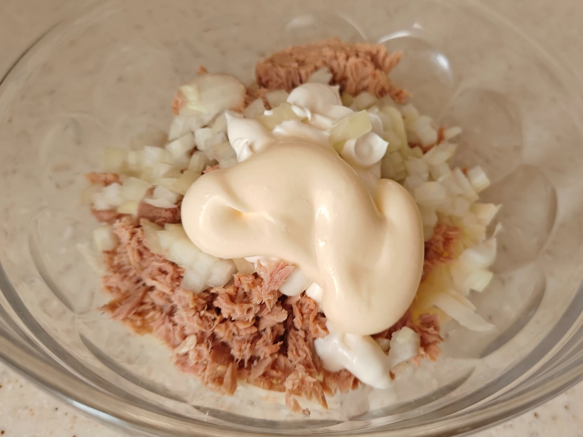 Шаг 5: Круассан с тунцом