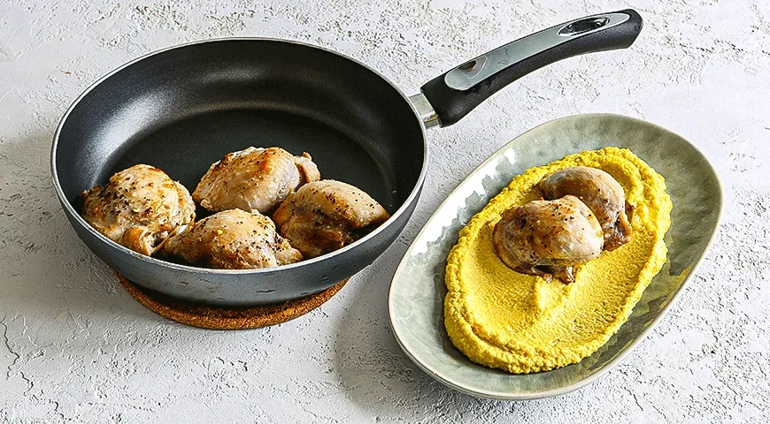 Куриные бедрышки с пюре из цветной капусты: шаг 5