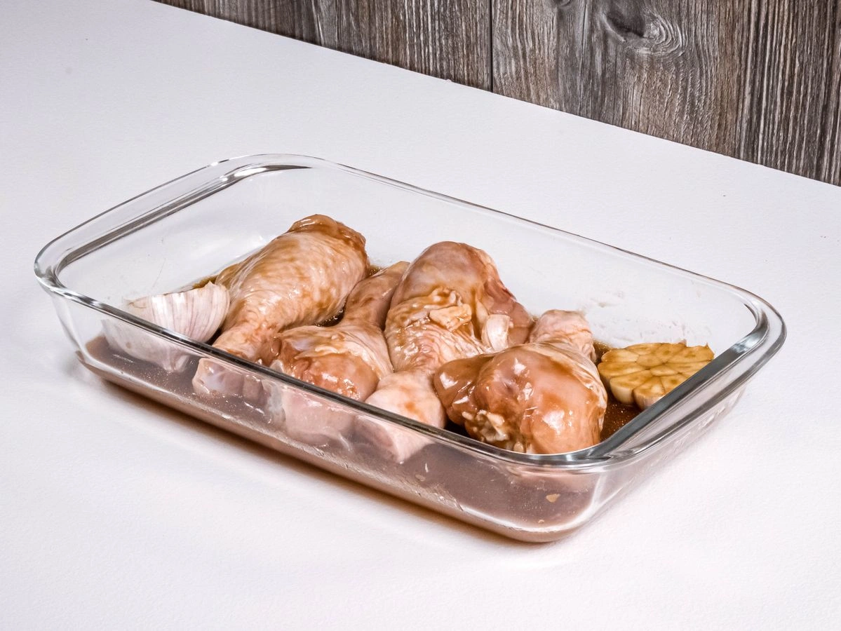 Шаг 5: Куриные голени в медово-горчичной глазури