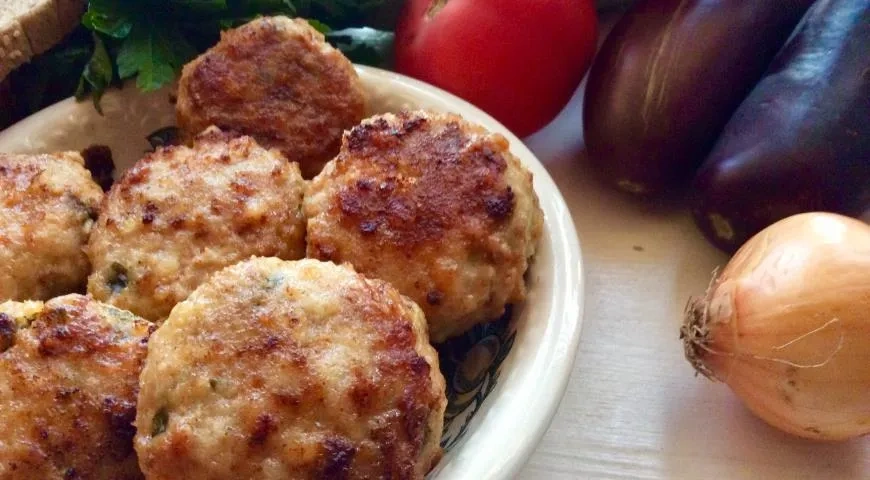 Куриные котлеты с кабачком: шаг 5