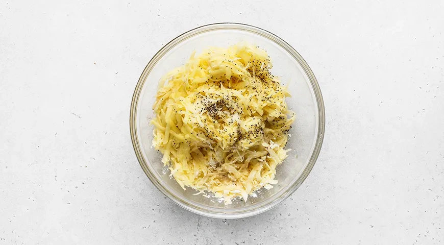 Ландорики (картофельные оладьи с мясом): шаг 5