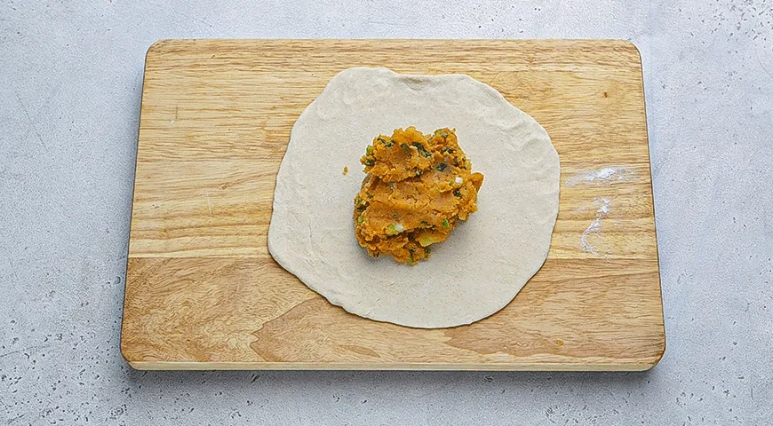 Лепешки роти с картофелем: шаг 5