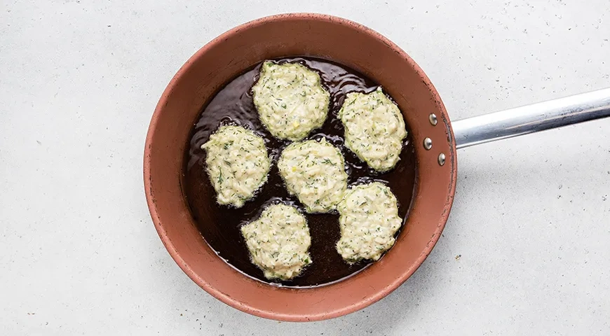 Луковые котлеты: шаг 5