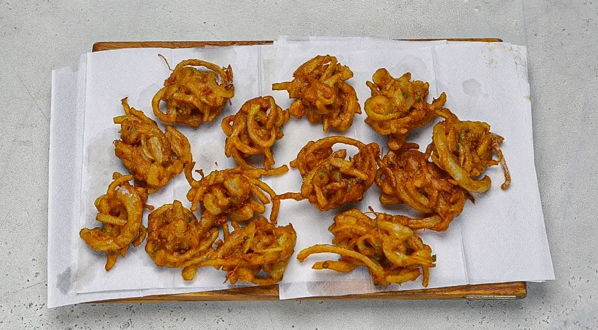 Луковые оладьи Бхаджи (Bhaji): шаг 5