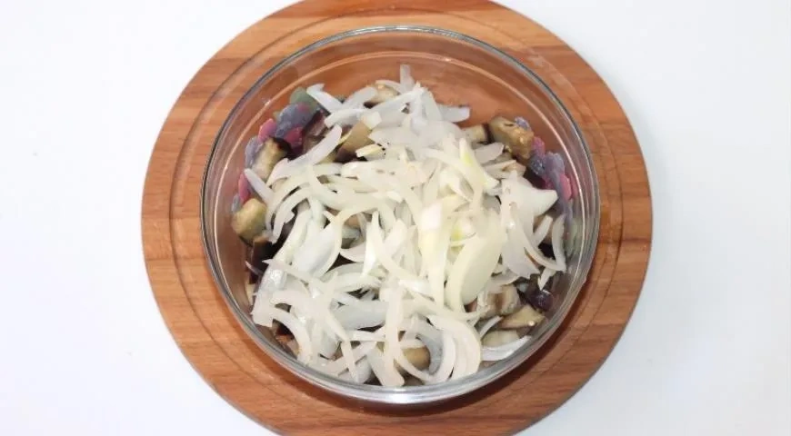 Маринованные овощи с картофелем: шаг 5