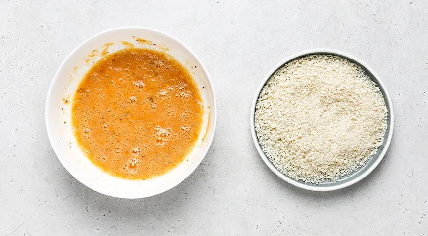 Молодая капуста, обжаренная в яйце: шаг 5