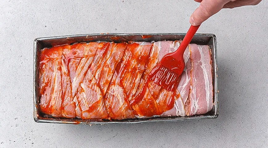Мясной рулет из фарша в беконе: шаг 5