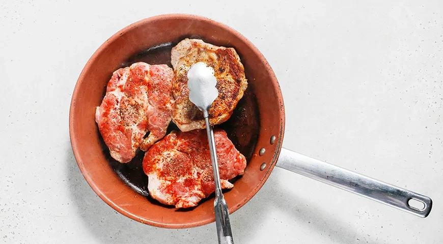 Мясо по-французски из свинины на сковороде: шаг 5