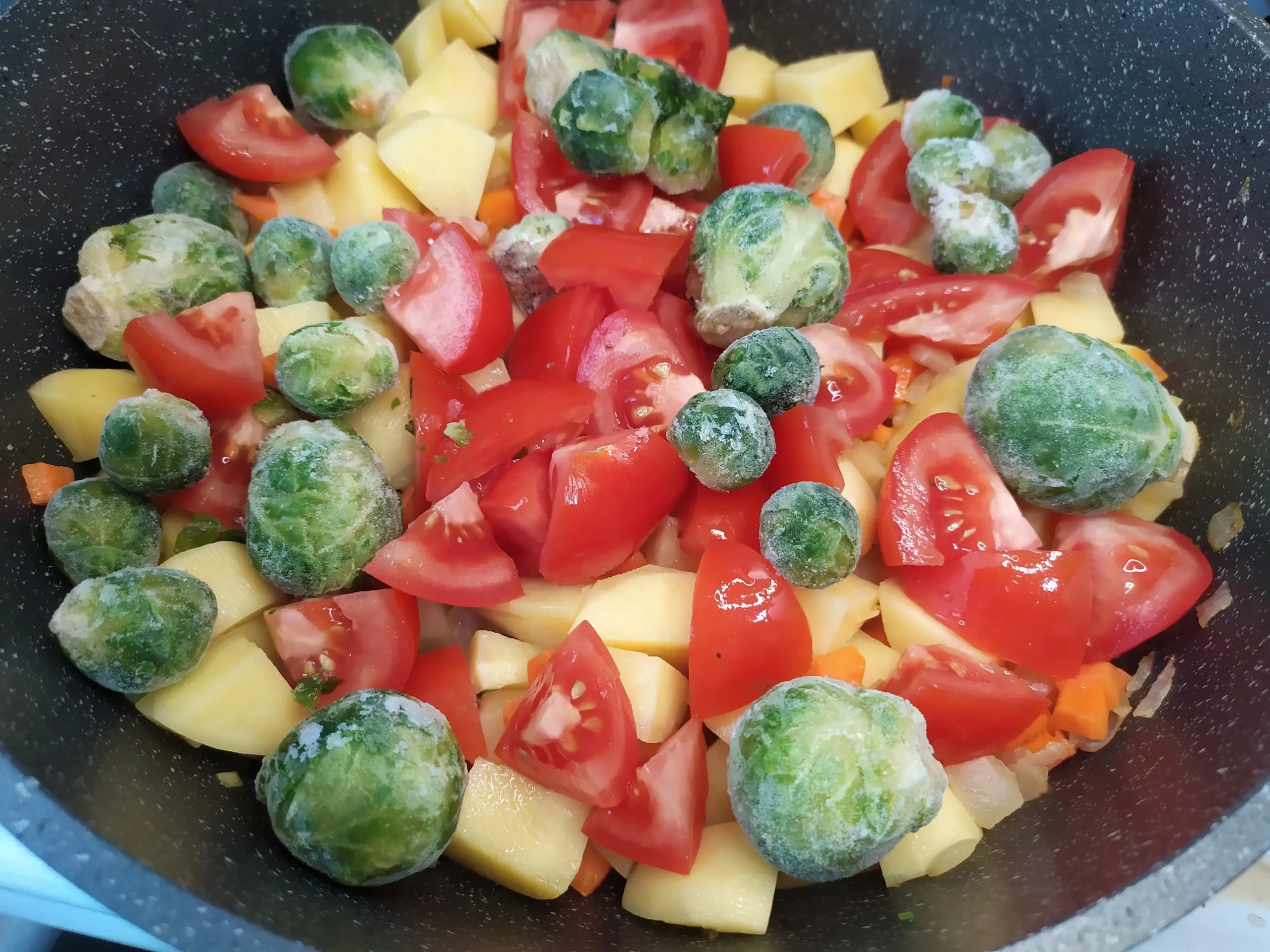 Шаг 5: Навага с картофелем и овощами