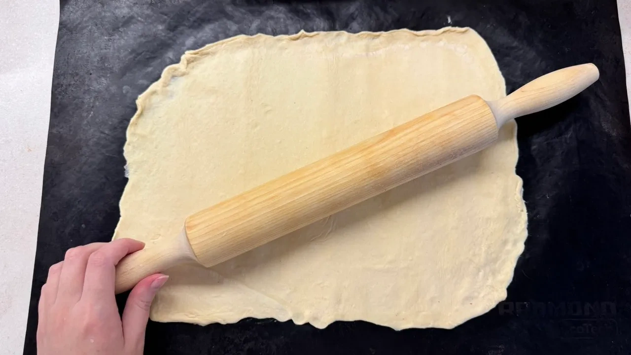 Пирог с грушей, сыром и грецким орехом: шаг 5