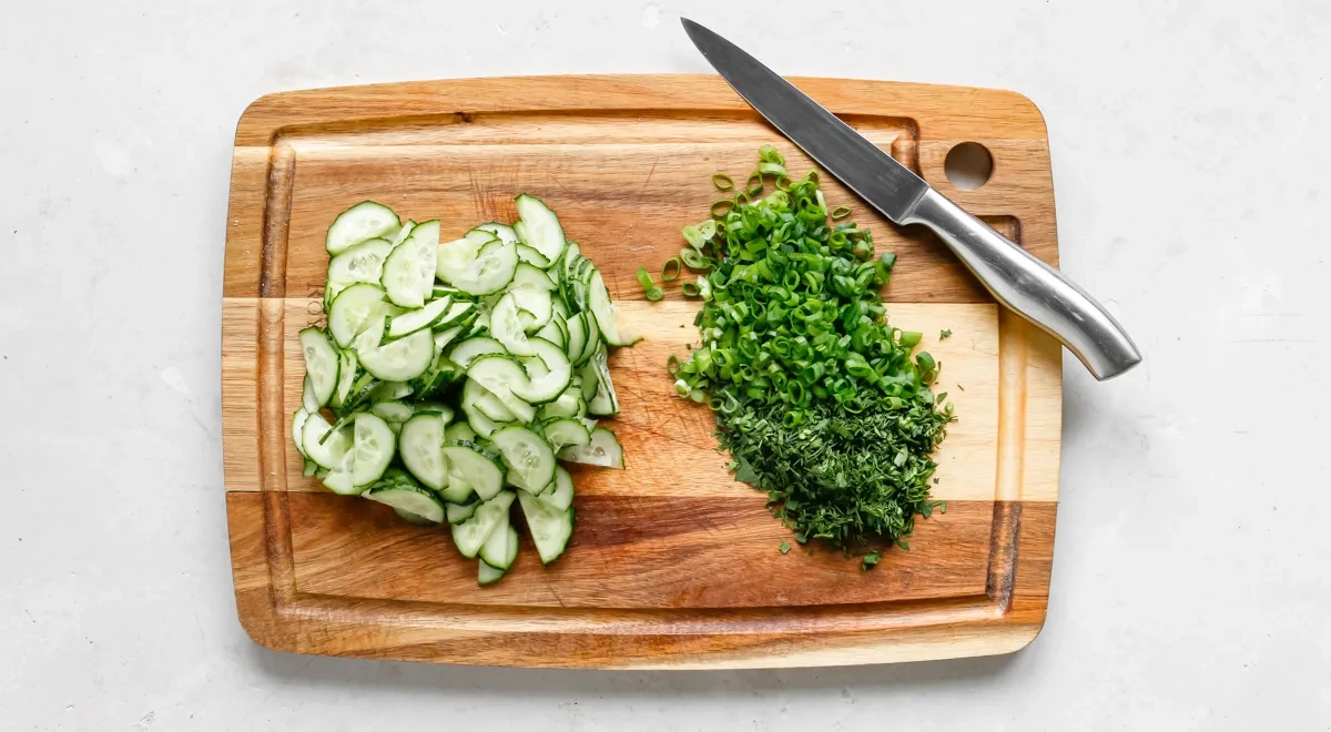 Окрошка на майонезе: шаг 5