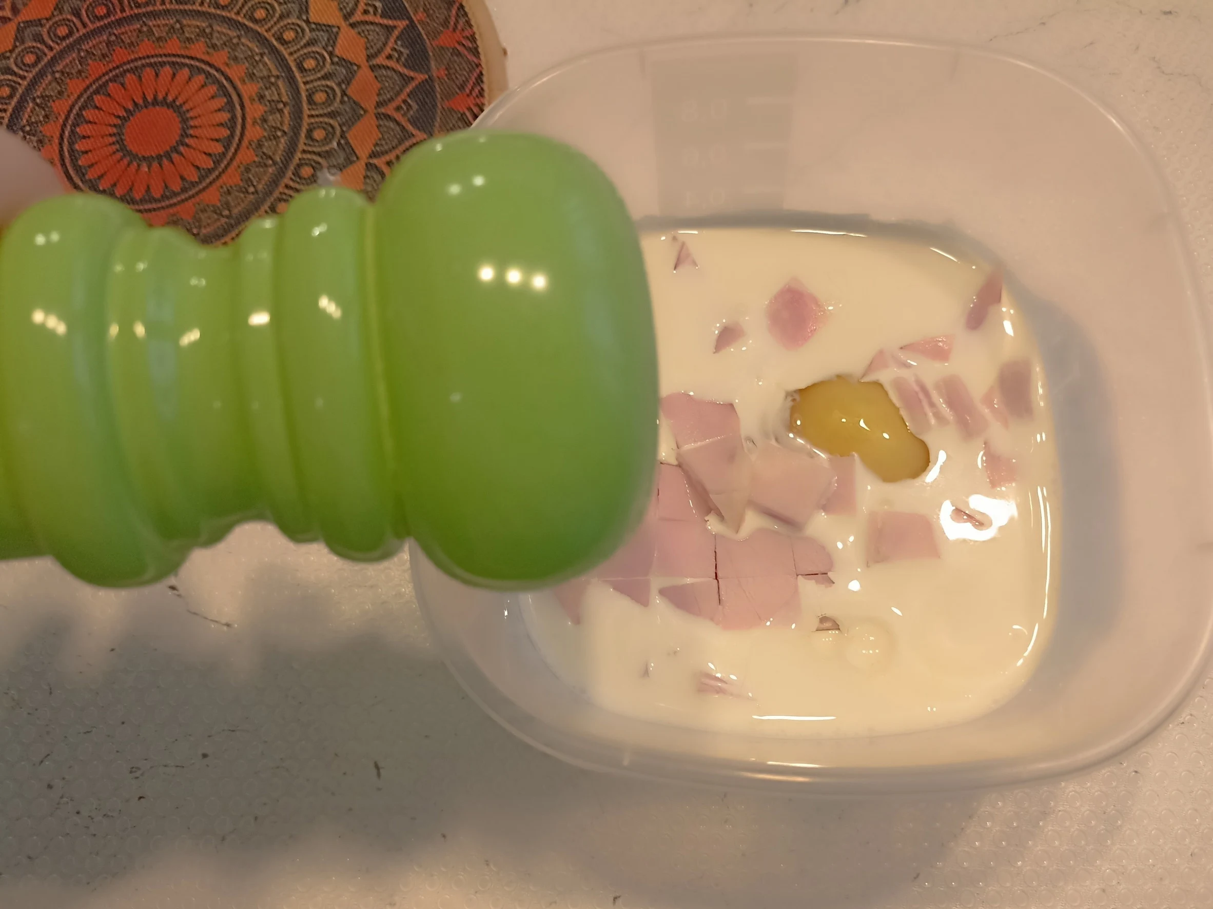 Шаг 5: Омлет с ветчиной, помидорами и сыром в мультипекаре