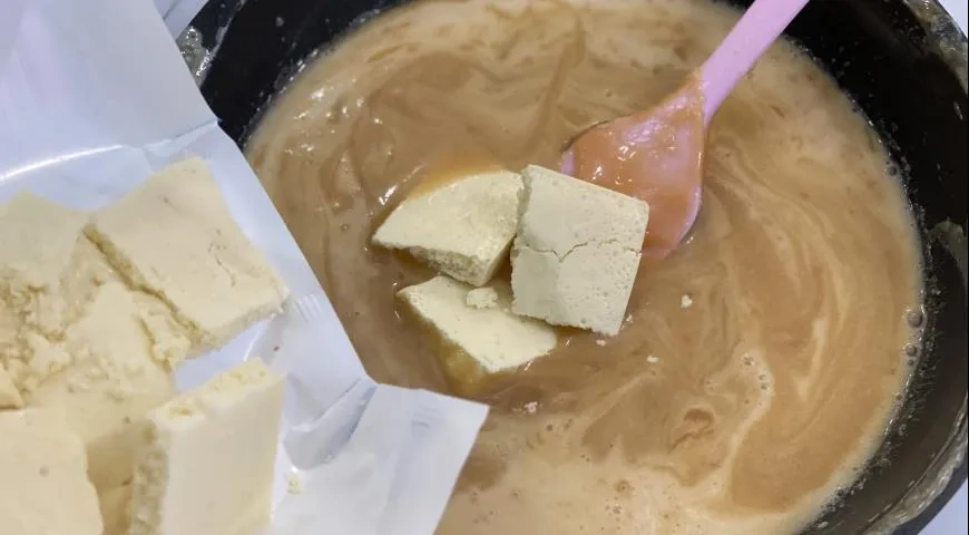 Осенний тарт с орехами и шоколадный карамелью: шаг 5