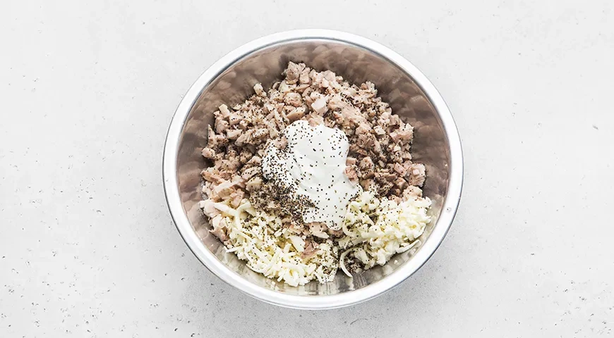 Осетинский пирог с курицей и сыром: шаг 5