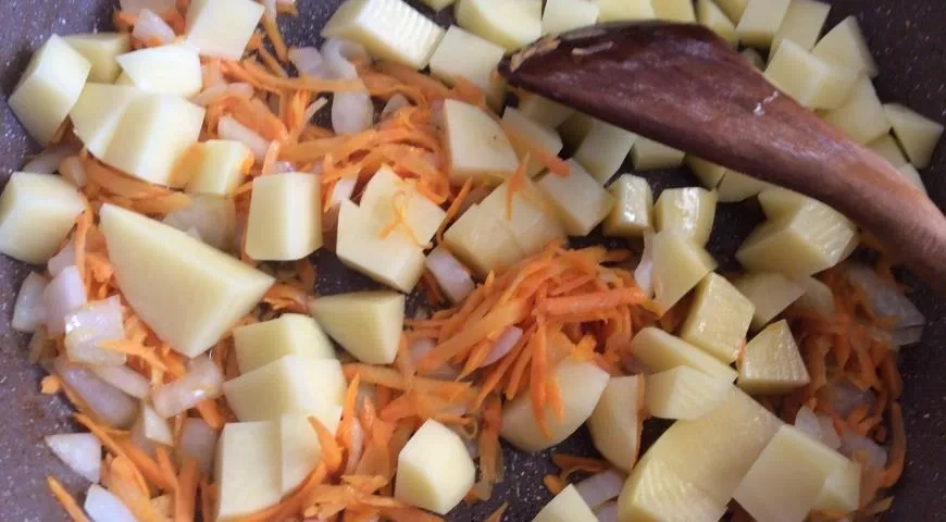 Овощное рагу с картошкой и кабачками: шаг 5