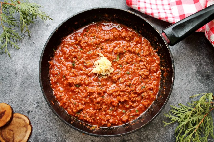 Шаг 5: Паста болоньезе классическая