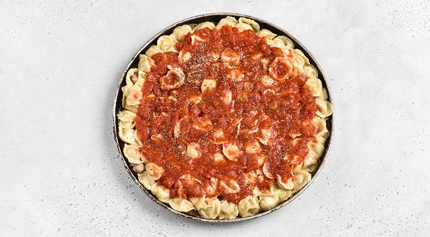 Пицца из пельменей: шаг 5