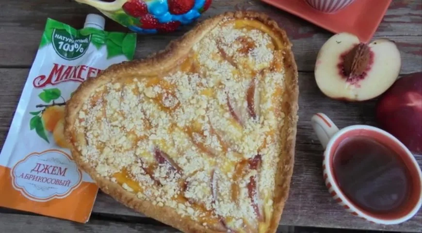 Пирог с нектаринами и и абрикосовым джемом Махеевъ к 14 февраля: шаг 5