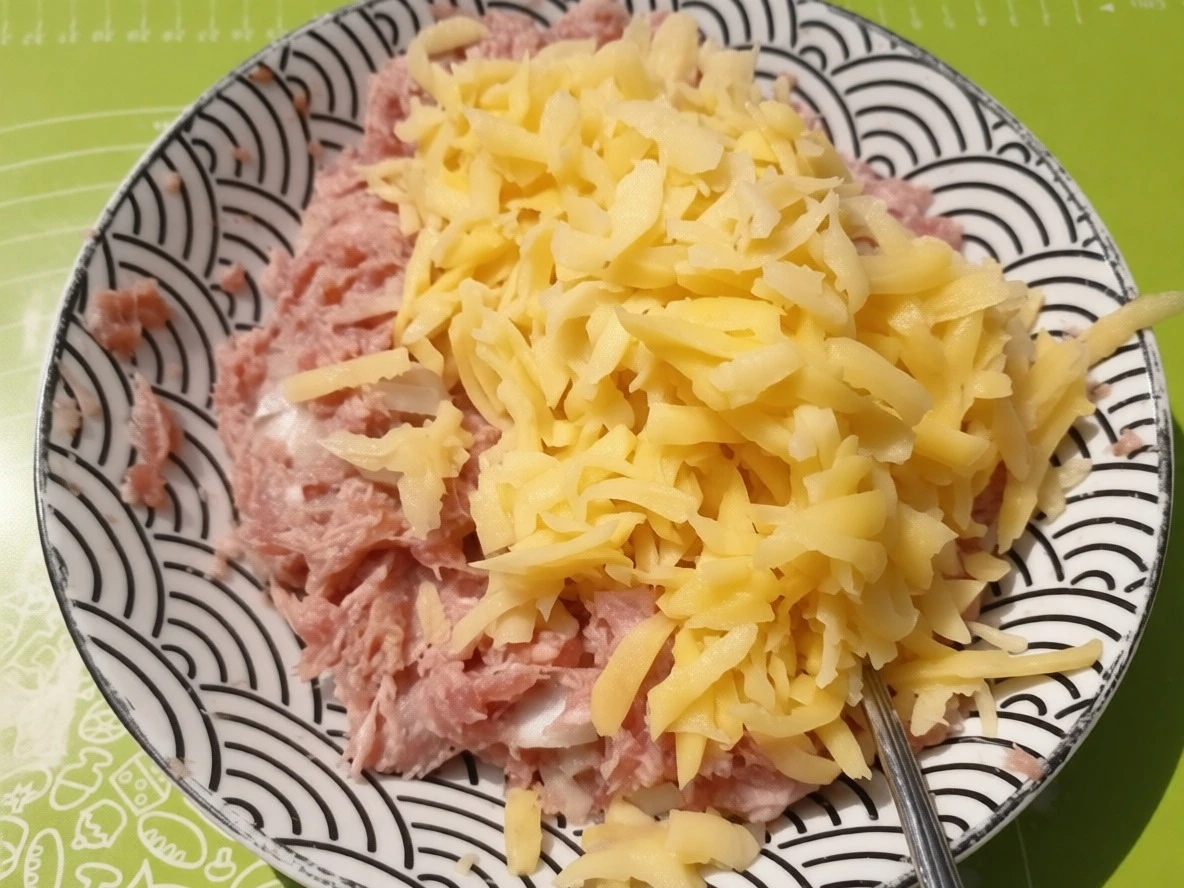 Шаг 5: Пирожки с мясом из слоеного теста «Ленивая самса»