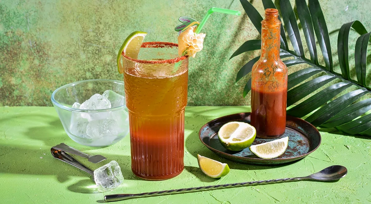 Пивной коктейль с томатным соком Мичелада: шаг 5