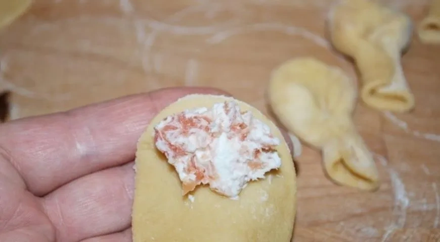 Плетеные сардинские равиоли Кулурджонес: шаг 5