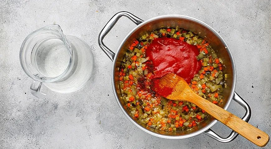 Постный рассольник с томатной пастой: шаг 5