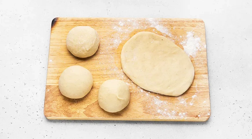 Пышные плюшки на кефире: шаг 5