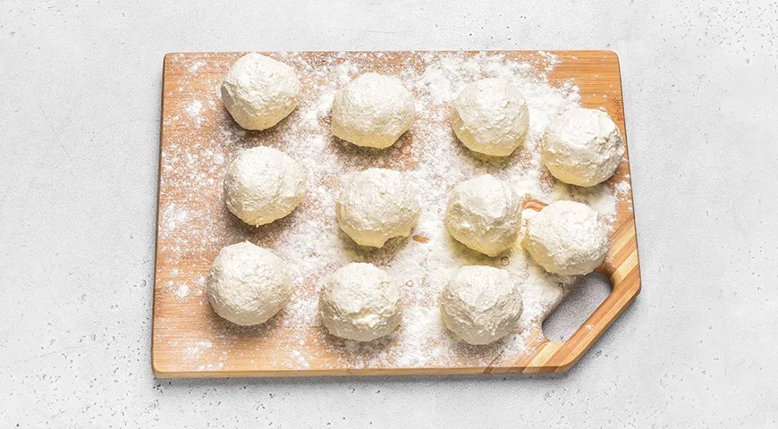 Пышные сырники на сковороде: шаг 5