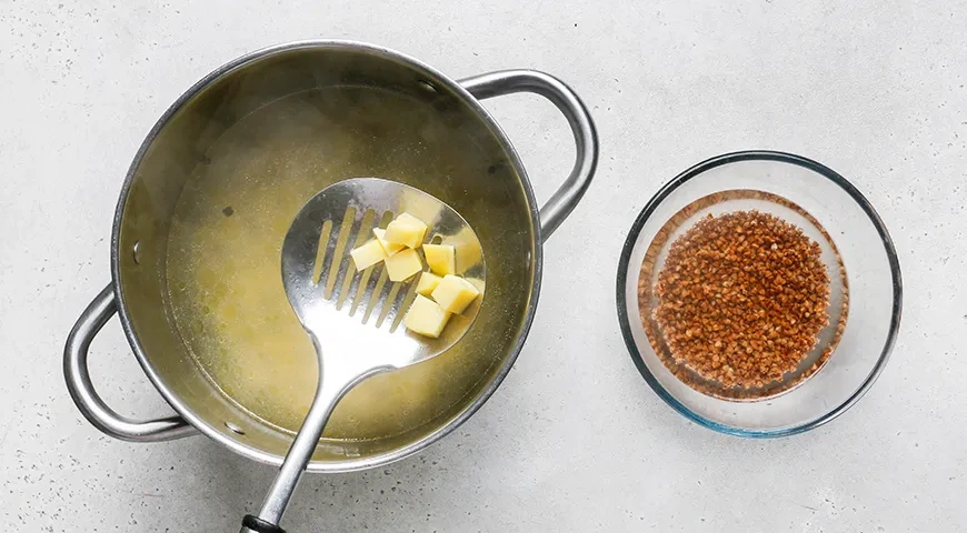 Рассольник с гречкой: шаг 5