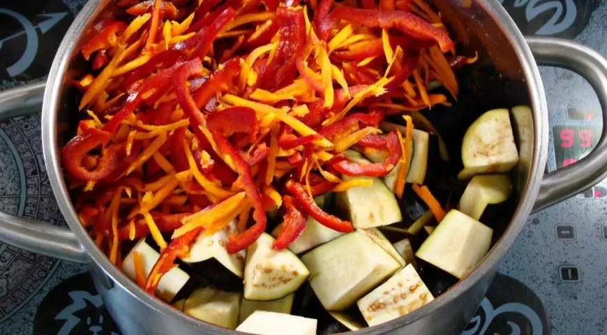 Салат "Бакат" на зиму в банках: шаг 5