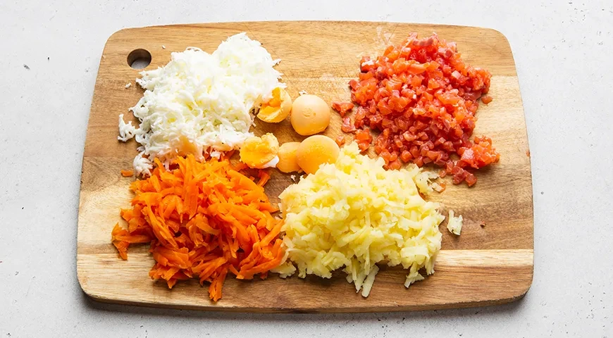 Салат «Мимоза» с семгой: шаг 5