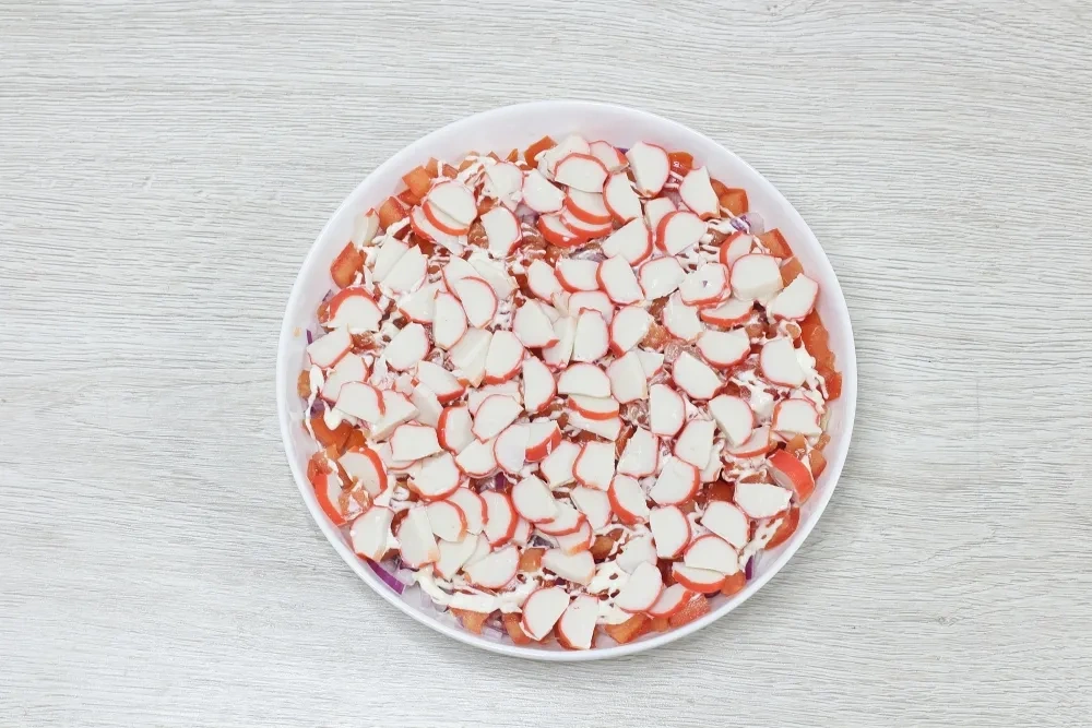 Салат «Новогодние часы»: шаг 5