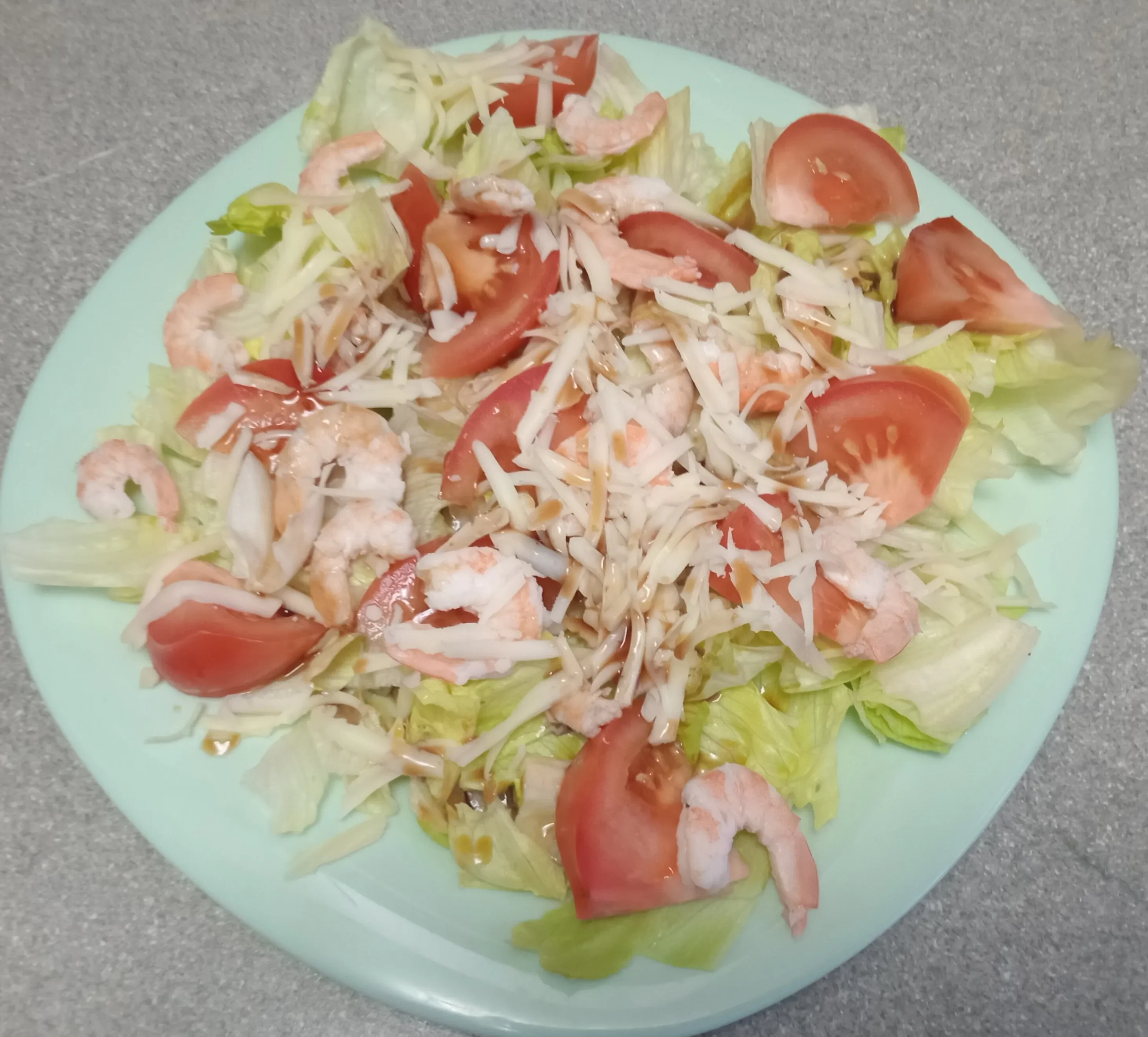 Салат с креветками и медовой заправкой: шаг 5