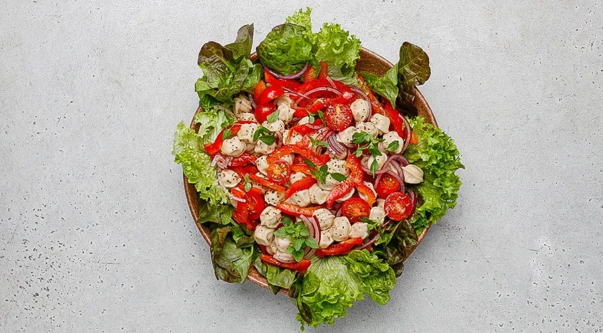 Салат с мини-пельменями и итальянской заправкой: шаг 5