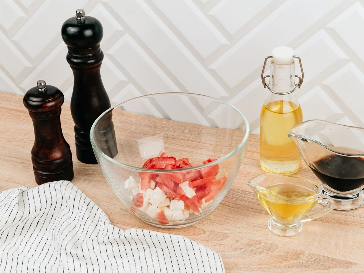 Шаг 5: Салат с руколой и сыром