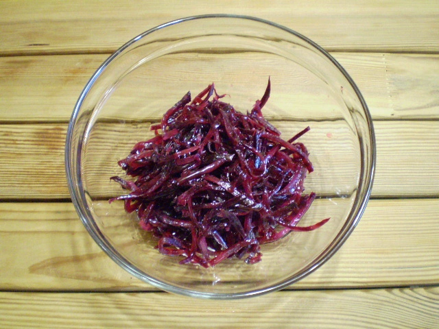 Шаг 5: Салат цветной