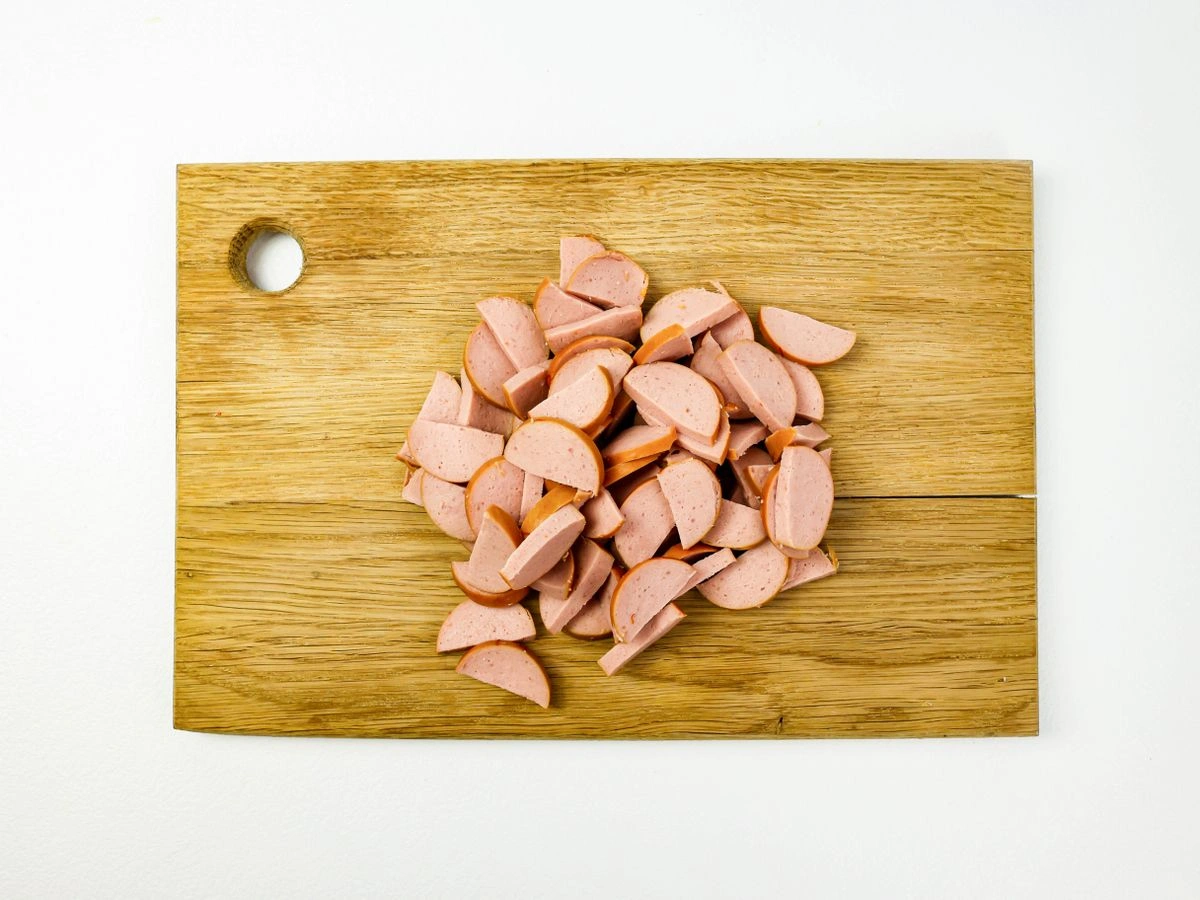 Шаг 5: Сардельки с тушеными овощами