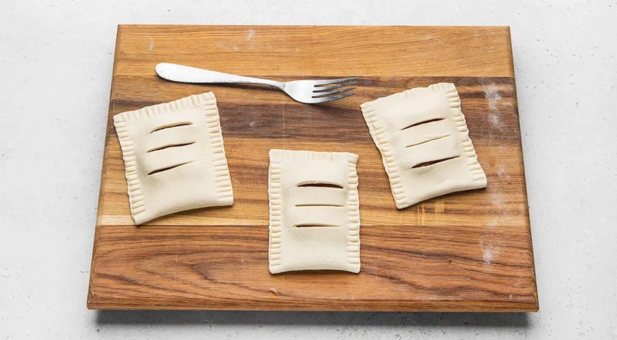 Слойки с повидлом: шаг 5