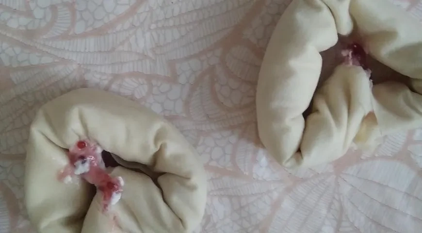 Слойки с творожным сыром и красносмородиновым джемом Махеевъ к 14 февраля: шаг 5